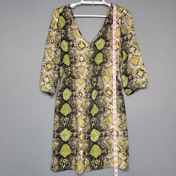 BeBop Dress Womens Small Green Yellow Snake Print 3/4 Sleeve V Neck Mini New - Picture 11 of 15